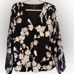 White House Black Market Floral Black and White Women's Top XL